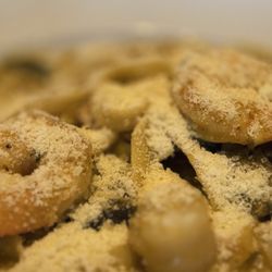 Il Saggio Italian Restaurant - Fettuccini Al Funghi Porcini Con Capesante E Gamberi
