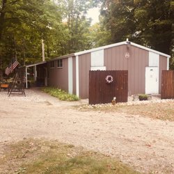 Rapid River Campground & Cabins - Restroom and bathhouse to meet your needs while staying