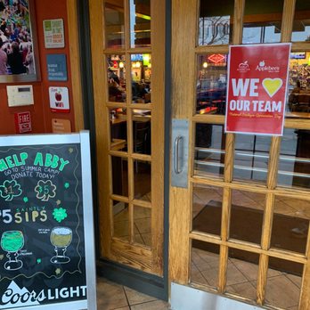 Applebee's Grill + Bar - Sports Bars Near Me - Elk River, Minnesota