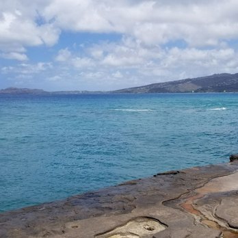 China Walls - Beaches Near Me - Honolulu, Hawaii China Walls - Beaches Near Me - Honolulu, Hawaii