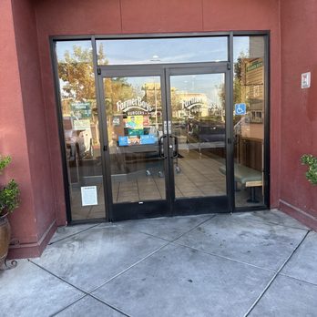 Farmer Boys - Going to pick up! - Burgers Near Me - Clovis, California