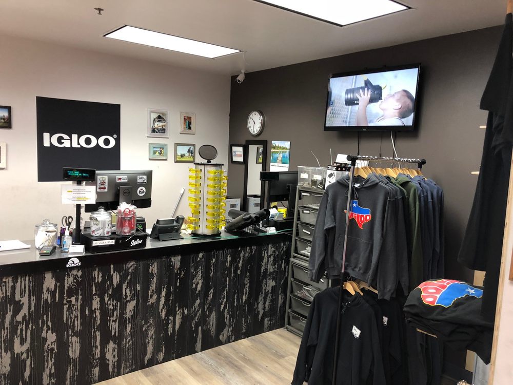 IGLOO OUTLET STORE 22 Photos & 20 Reviews 777 Igloo Rd, Katy, TX Yelp