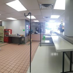 Ruthie's Coin Laundry - Middle of the laundromat looking towards front door