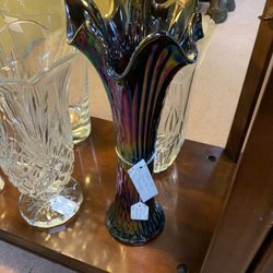 Farm House Antique Mall - Fenton carnival vase 14 1/2"