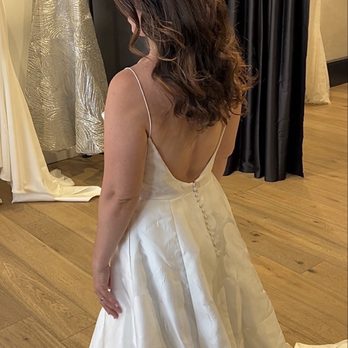 Joveline's - The Lela Rose gown and look how my hair turned out! - Bridal Near Me - Sonoma, California