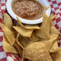 Chips & salsa