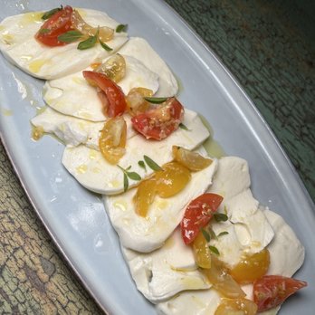 Vico - Homemade mozzarella with olive oil and cherry tomatoes - Pizza Near Me - Farmingdale, New York