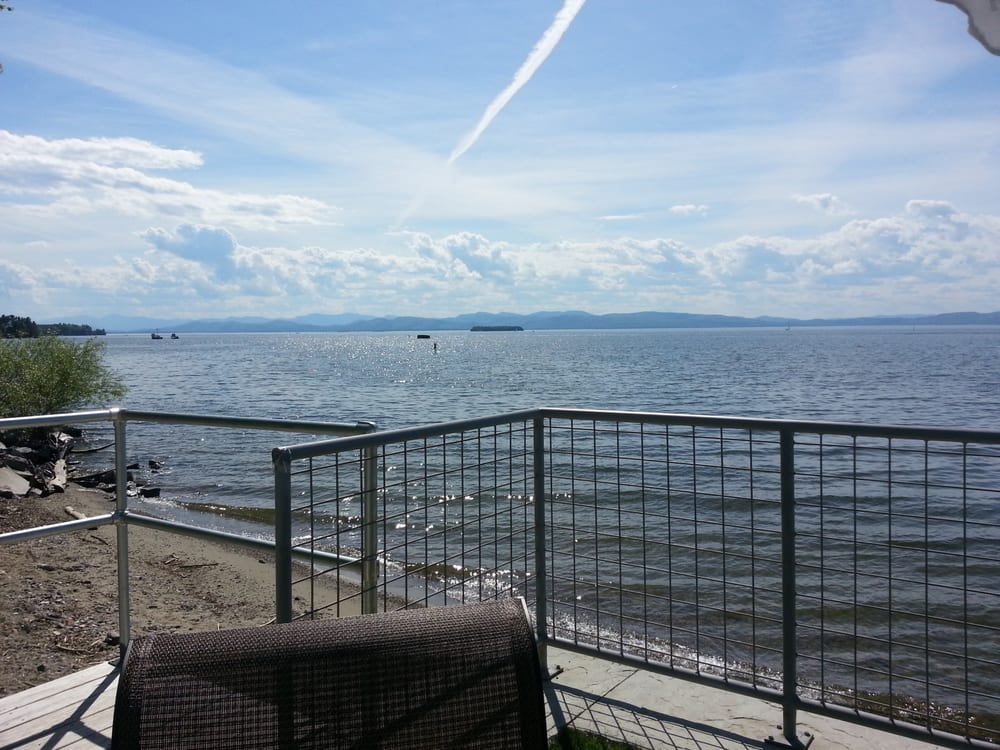 ST JOHNS CLUB Updated October 2024 9 Central Ave, Burlington, Vermont Sports Bars Phone