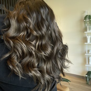Willow Collective - Cut & color by Emily Hauptman - Estheticians Near Me - Omaha, Nebraska