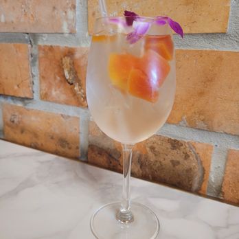 IL Lago Trattoria - White wine sangria - Italian Near Me - Doral, Florida IL Lago Trattoria - White wine sangria - Italian Near Me - Doral, Florida