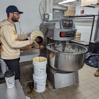NYC Bagel Tours - Bagel mixer and secret ingredient that goes into bagels that you'll find out on the tour! - Food Tours Near Me