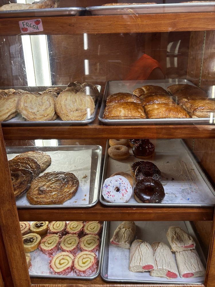 LUPITA’S PANADERIA Updated October 2024 2600 Ave I, Rosenberg