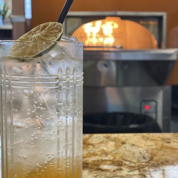 Back Porch Pizza Bar - Cocktail Bars Near Me - Mount Dora, Florida Back Porch Pizza Bar - Cocktail Bars Near Me - Mount Dora, Florida