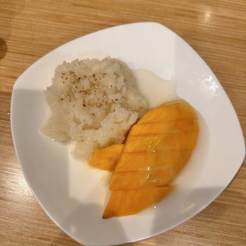 Thai Chefs - Sticky rice with mango - Thai Near Me - Houston, Texas Thai Chefs - Sticky rice with mango - Thai Near Me - Houston, Texas