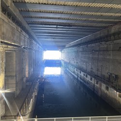 La Base - Sub pen under 20 feet of concrete