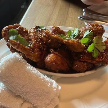 Au Cheval - General Jane 's Honey - Fried Chicken - Bars Near Me - Chicago, Illinois