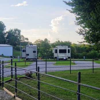 Rocky Springs RV Ranch - RV Parks Near Me - Siloam Springs, Arkansas
