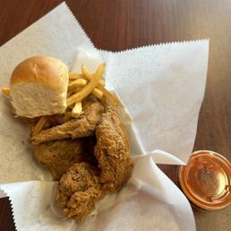 THE HEN HOUSE LOUISIANA FRIED CHICKEN - Updated August 2025