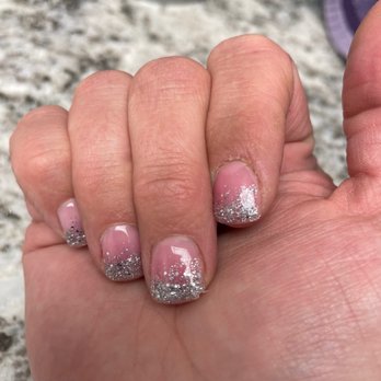 Envy Nails - Nail chipped in less than 24hours - Nail Salons Near Me - Salt Lake City, Utah