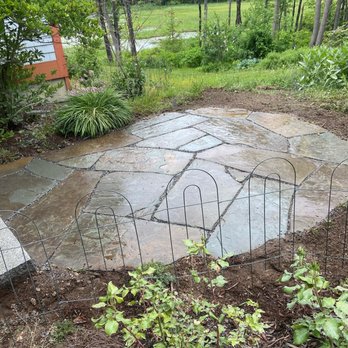 Lennon Landscape - a garden with a stone patio - Landscaping Near Me - Warner, New Hampshire Lennon Landscape - a garden with a stone patio - Landscaping Near Me - Warner, New Hampshire