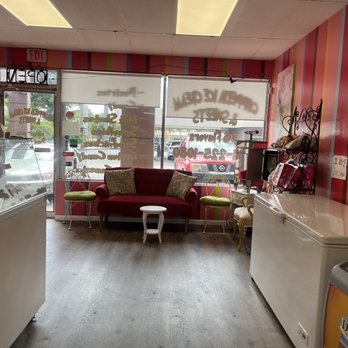 Coppelia By Northwood - Sitting area by the windows - Ice Cream & Frozen Yogurt Near Me - West Palm Beach, Florida Coppelia By Northwood - Sitting area by the windows - Ice Cream & Frozen Yogurt Near Me - West Palm Beach, Florida
