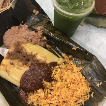 Yvolina's Tamales - Steak red tamales - Vegan Near Me - Chicago, Illinois