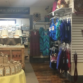 Yankee Surplus - Thrift Stores Near Me - Rutland, Vermont