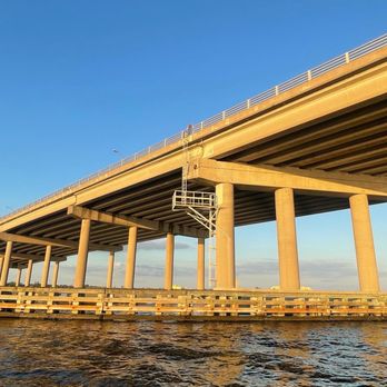 Compass Boat Rentals - Boating Near Me - Holmes Beach, Florida