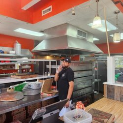 Caruso's Pizza