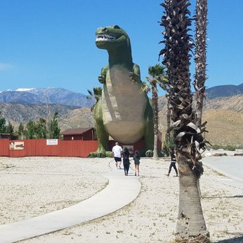 Cabazon Dinosaurs - Museums Near Me - Cabazon, California