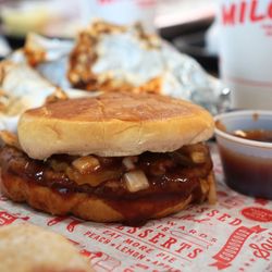Milo's Hamburgers