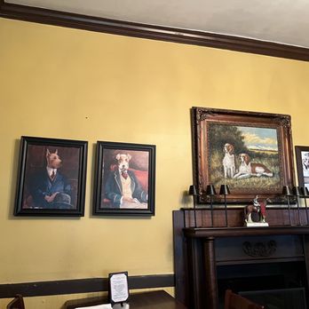 Lola's Farmhouse Bistro - Inside dining room - dog room! - Italian Near Me - Manakin-Sabot, Virginia