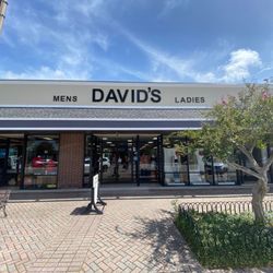 David's Clothing - Outside