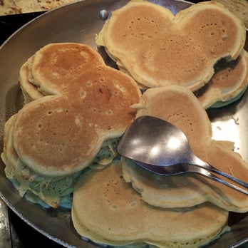 Goofy's Kitchen - Mickey pancake - American Near Me - Anaheim, California