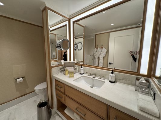 The Surrey, A Corinthia Hotel by null