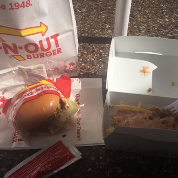 In-N-Out Burger - My first 15 minutes after landing in Phoenix - Fast Food Near Me - Tempe, Arizona In-N-Out Burger - My first 15 minutes after landing in Phoenix - Fast Food Near Me - Tempe, Arizona