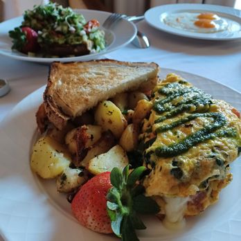 Schooners Monterey - Schooners Specialty Omelet - Seafood Near Me - Monterey, California Schooners Monterey - Schooners Specialty Omelet - Seafood Near Me - Monterey, California