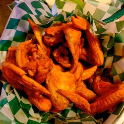 Red's Bar & Grill - Chicken Fire Pumper Wings