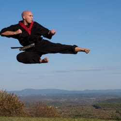 Tae Kwon Do Masters - At Taekwondo Masters we teach you to fly!