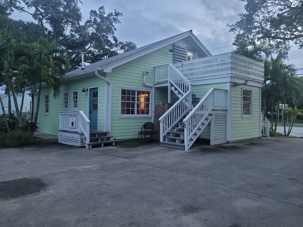 Beeb’s Beans - The cute house in which Beeb's Beans is located. - outside - Coffee Roasteries Near Me - Sebastian, Florida Beeb’s Beans - The cute house in which Beeb's Beans is located. - outside - Coffee Roasteries Near Me - Sebastian, Florida