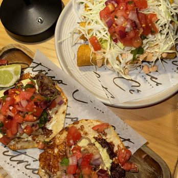 Citrico Cafe - Flautas de Pollo and Filet Mignon Asada Tacos - Mexican Near Me - Astoria, New York Citrico Cafe - Flautas de Pollo and Filet Mignon Asada Tacos - Mexican Near Me - Astoria, New York