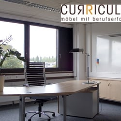 Curriculum - Büroeinrichtung mit Curriculum: Wertige Gebrauchte Büromöbel funktional und geben einen guten Eindruck. Die Einrichtung