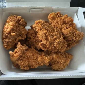 bb.q Chicken Castleton - Spicy Original Chicken - Chicken Shop Near Me - Indianapolis, Indiana