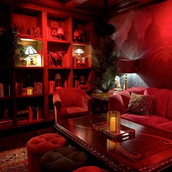 Madame George - Semi private room off the bar - Cocktail Bars Near Me - New York, New York Madame George - Semi private room off the bar - Cocktail Bars Near Me - New York, New York