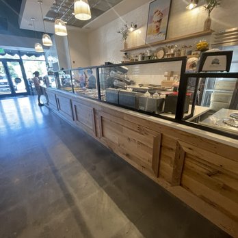 Dewey's Bakery - Desserts Near Me - Greensboro, North Carolina