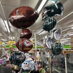 EveryDay's A Holiday - Sports balloons
