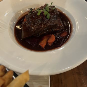 Élyse Restaurant - BRAISED SHORT RIBS BOURGUIGNON - French Near Me - San Jose, California Élyse Restaurant - BRAISED SHORT RIBS BOURGUIGNON - French Near Me - San Jose, California