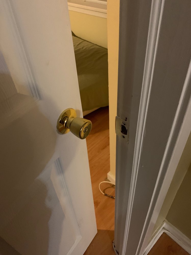 THE KEY MAKER Updated May 2024 10 Photos Philadelphia