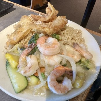 Golden Wok - Shrimp stir fry special with brown rice  7/2025 - Dim Sum Near Me - San Antonio, Texas