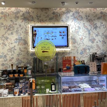 Venchi Chocolate and Gelato Paramus, NJ - Gelato Near Me - Paramus, New Jersey Venchi Chocolate and Gelato Paramus, NJ - Gelato Near Me - Paramus, New Jersey